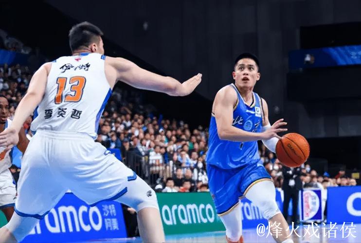 陈盈骏爆发+三分火力全开 北汽男篮轻取新疆豪取两连胜