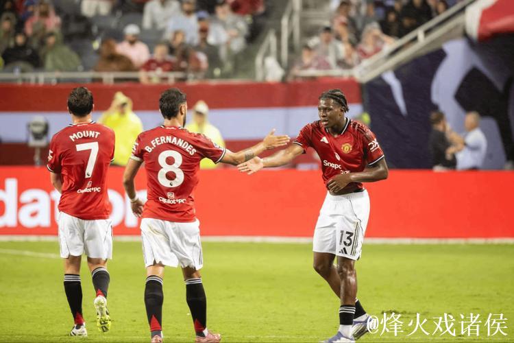 曼联伯恩茅斯4比4激战成和，罗马小胜科莫